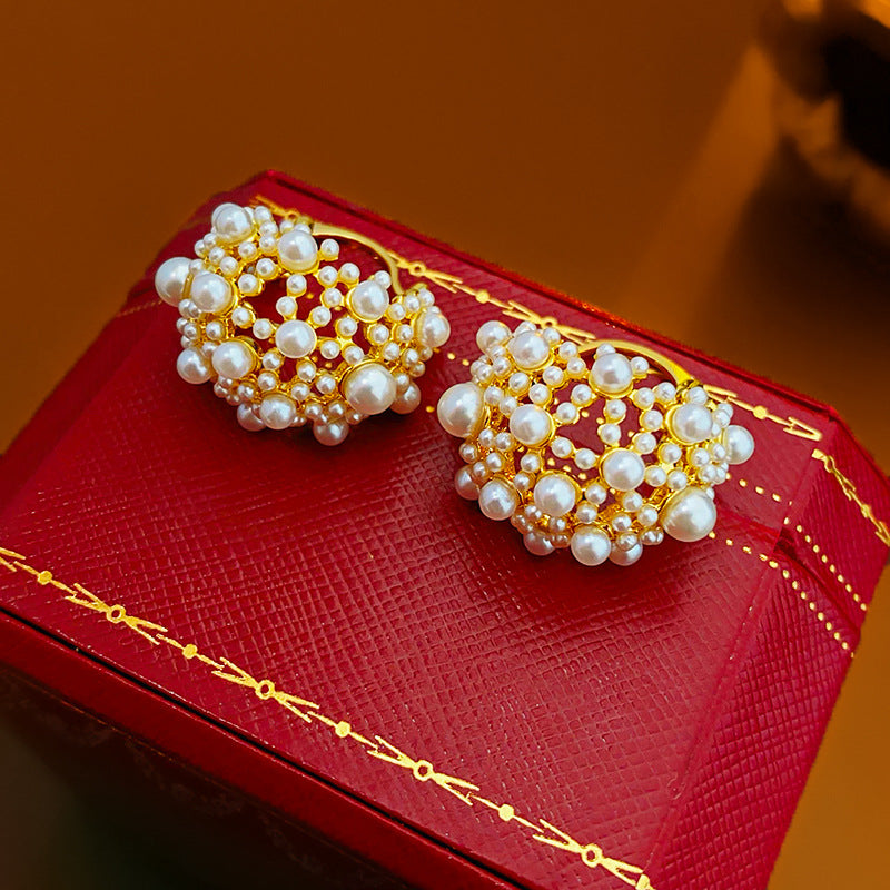 French retro palace style earrings with light luxury and high-end feel